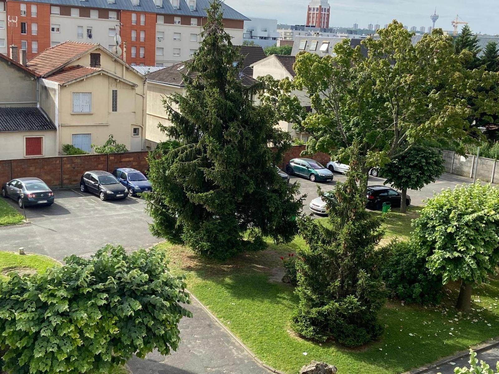 Chambre Simple Paisible Proche De Paris Drancy Eksteriør bilde