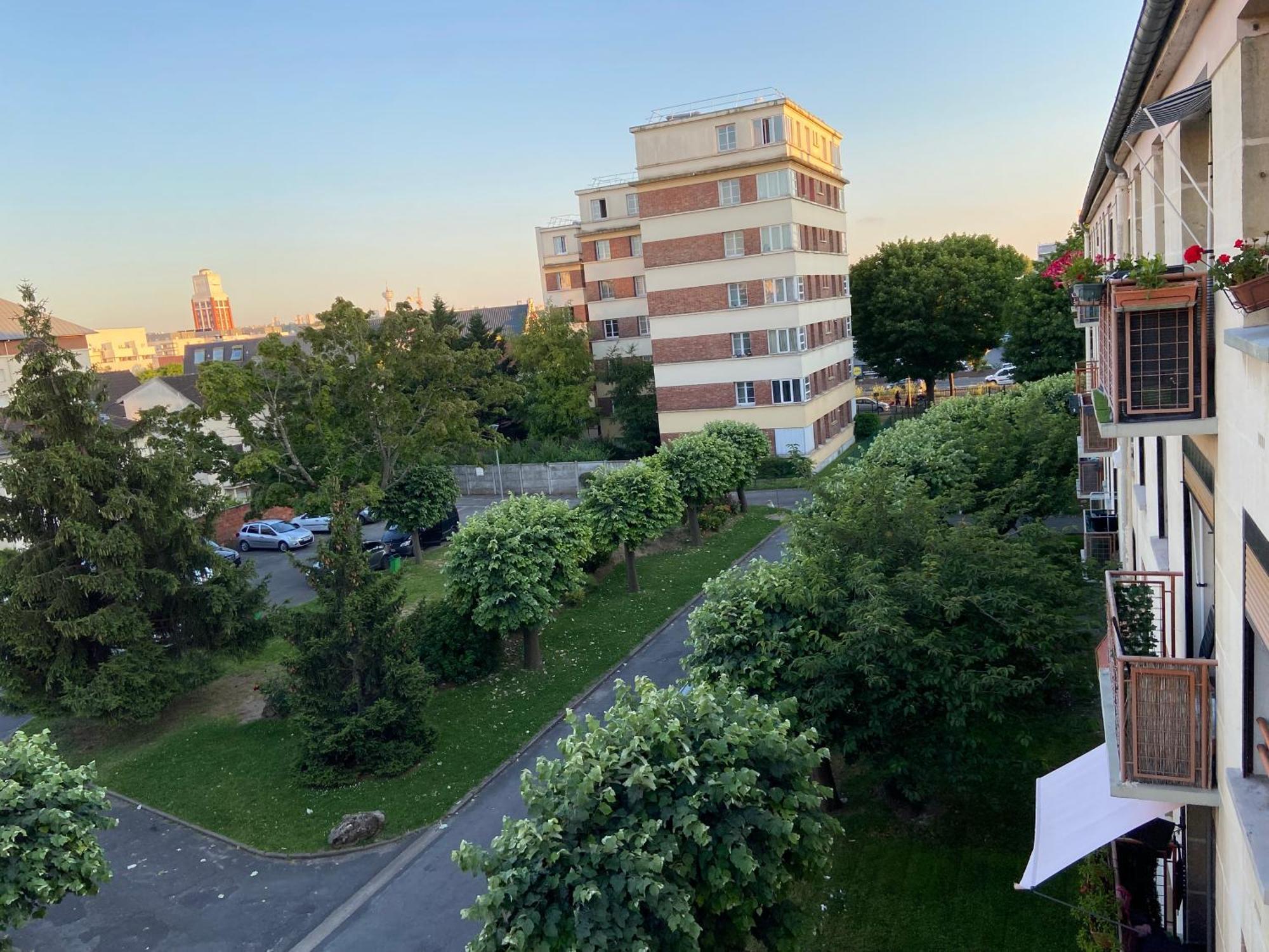 Chambre Simple Paisible Proche De Paris Drancy Eksteriør bilde